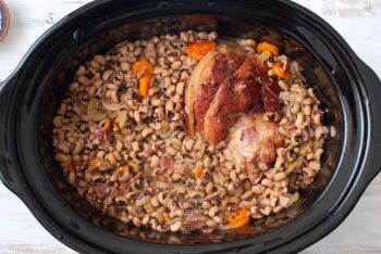 Blackeyed Peas with Ham in Crockpot